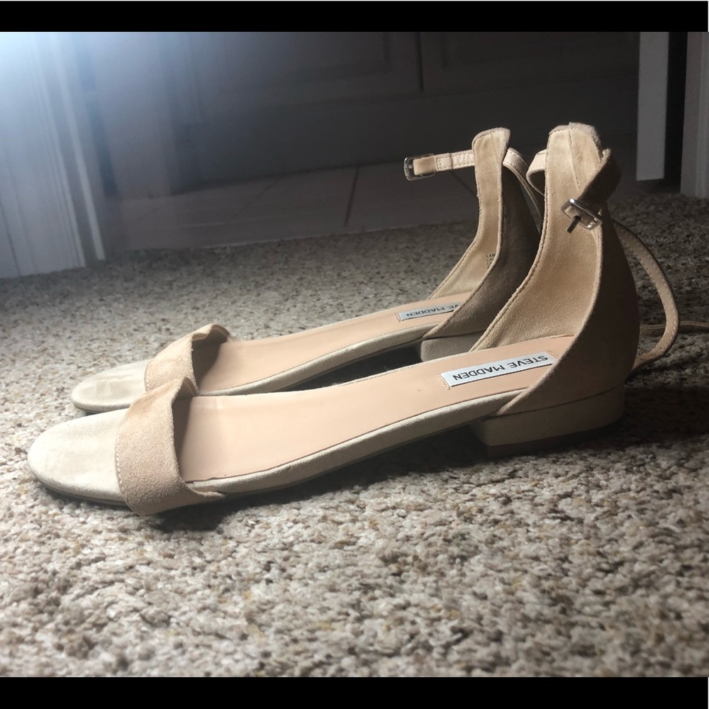 Steve Madden sandal size 10